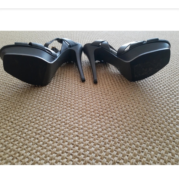 New. No Tag.  Ysl Tribute Sandals ,Authentic cement/taupe Color - Picture 4 of 4